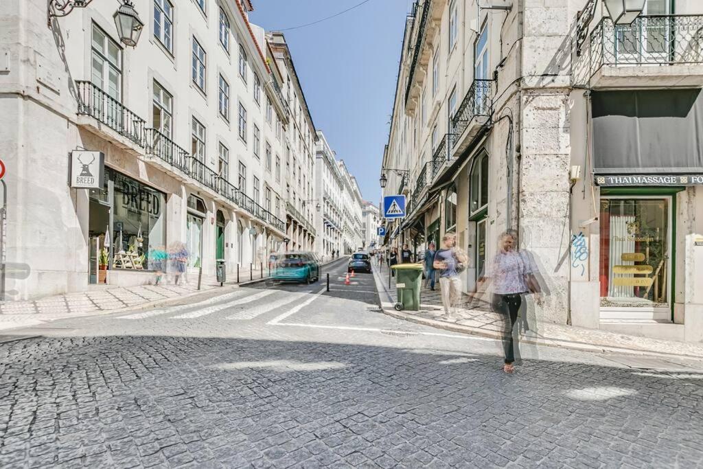 Made For The City Lovers- Urban Charm In Chiado Lisbon Exterior photo